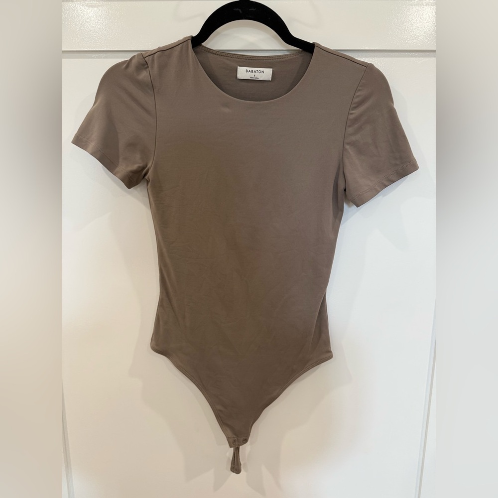 Babaton Taupe Short Sleeve Top
